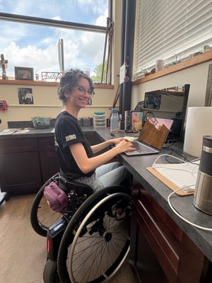 57078F21-0267-4415-9ED9-81A935A5DC6E